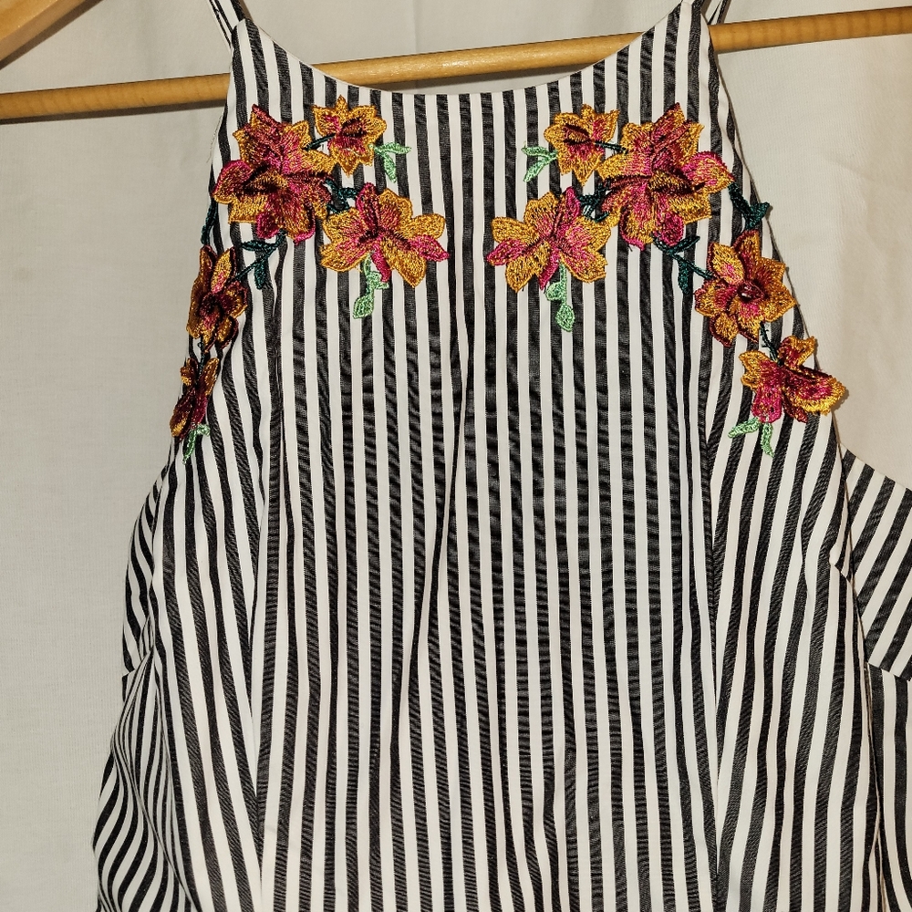 EUC I.N. San Francisco floral embroidery and pinstripes dress size 7